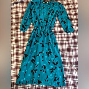 Chic Teal and Black Patterned Midi Dress